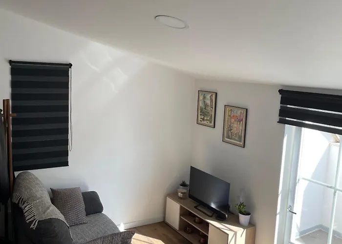 Chezgyka - Sinta-se Em Casa! *